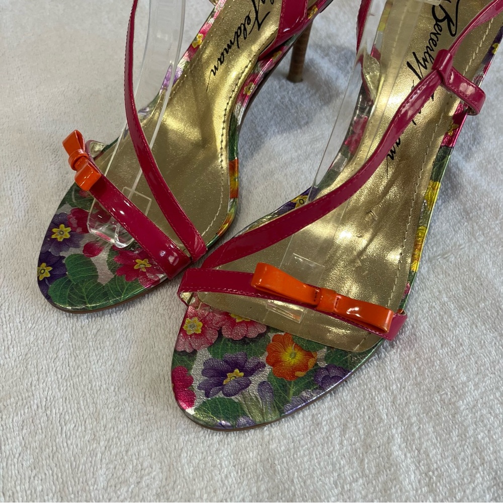 Beverly Feldman Pink Patent Leather Bow detail Strappy Sandal 10